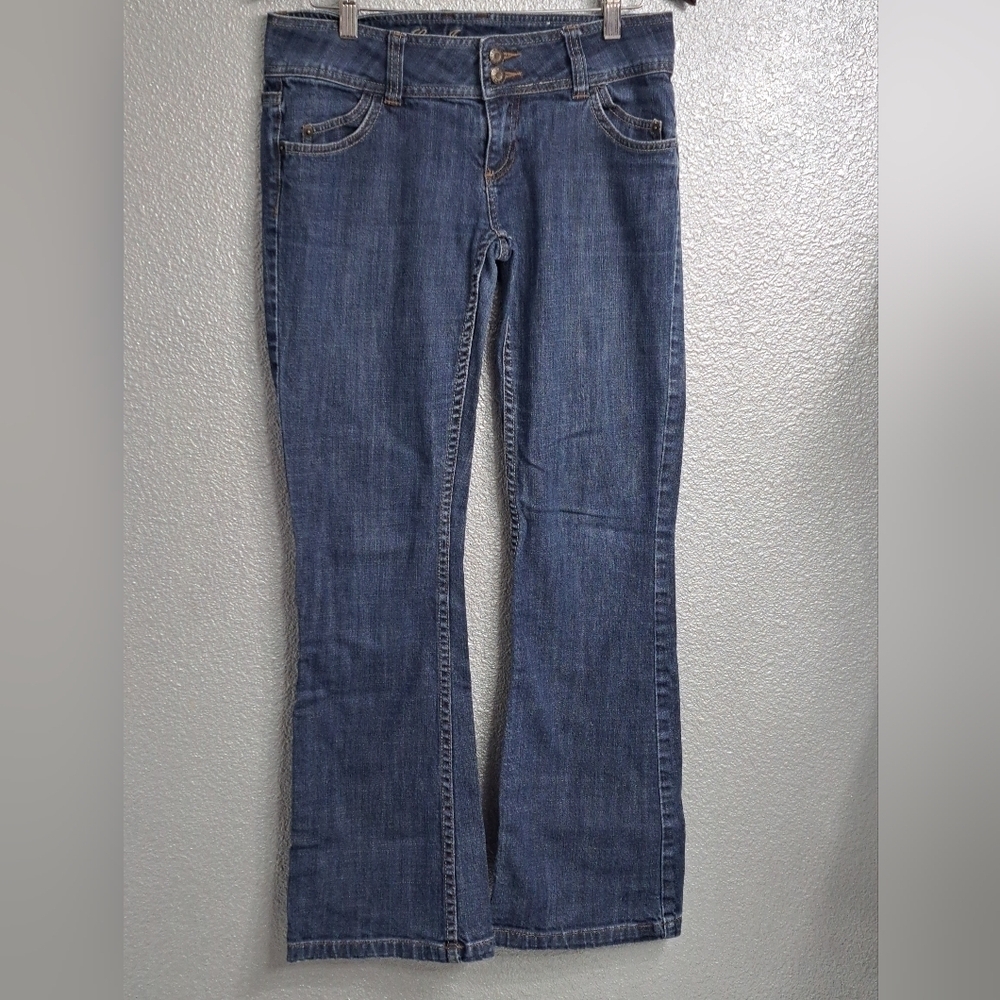 Guess Riviera Women's Flare Style Jeans  Size 29